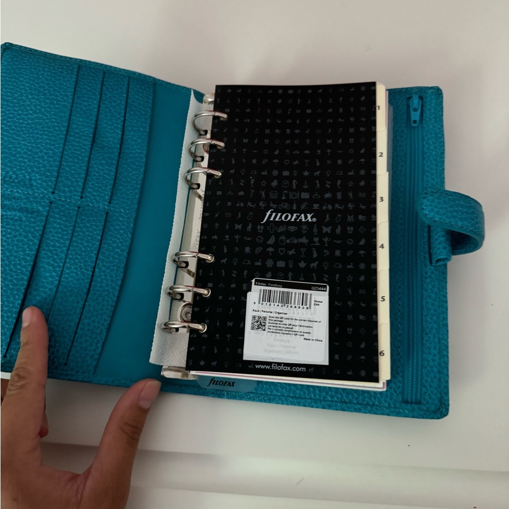 Filofax Finsbury Personal in Aqua
